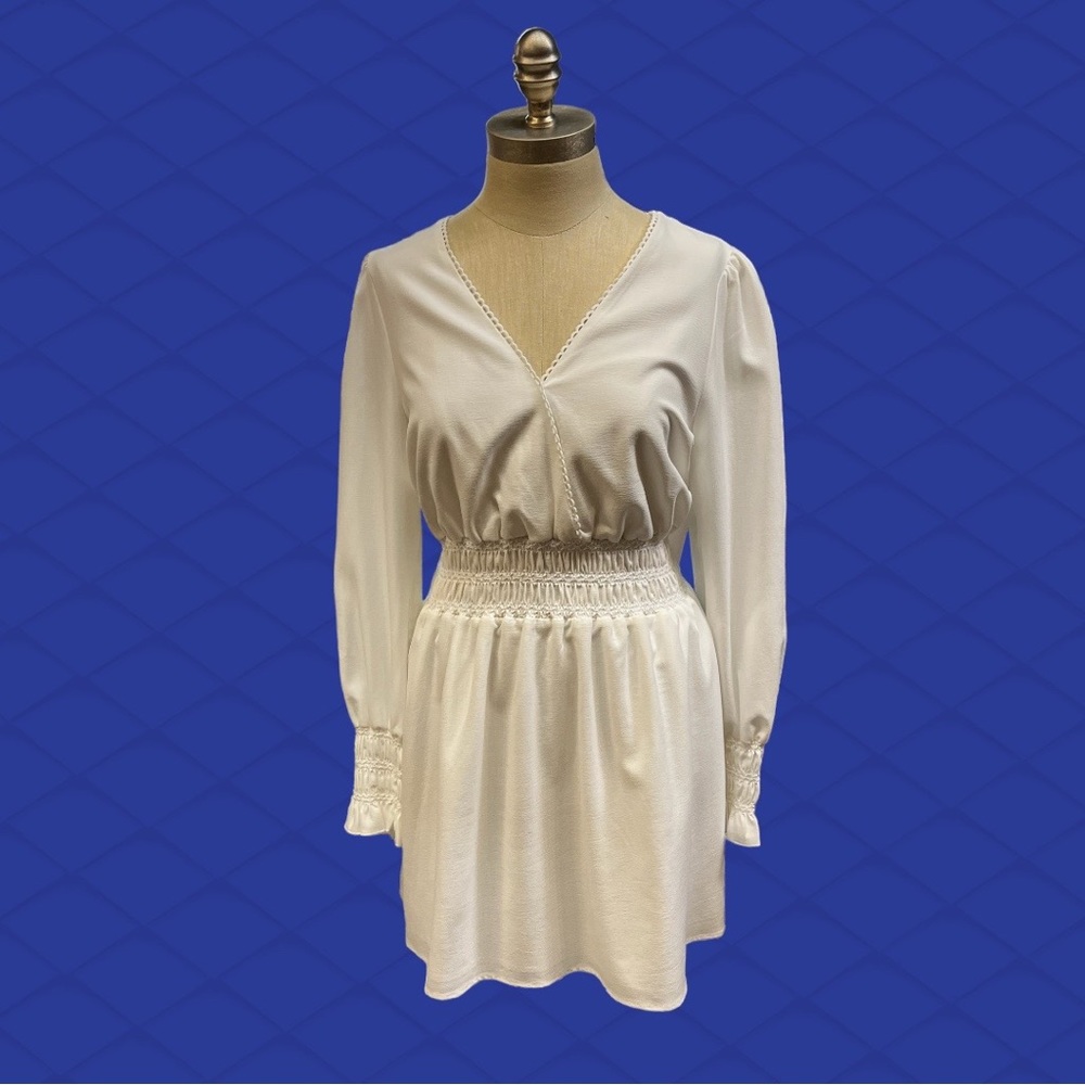 NWT WAYF Short White Crepe Dress- Size M
